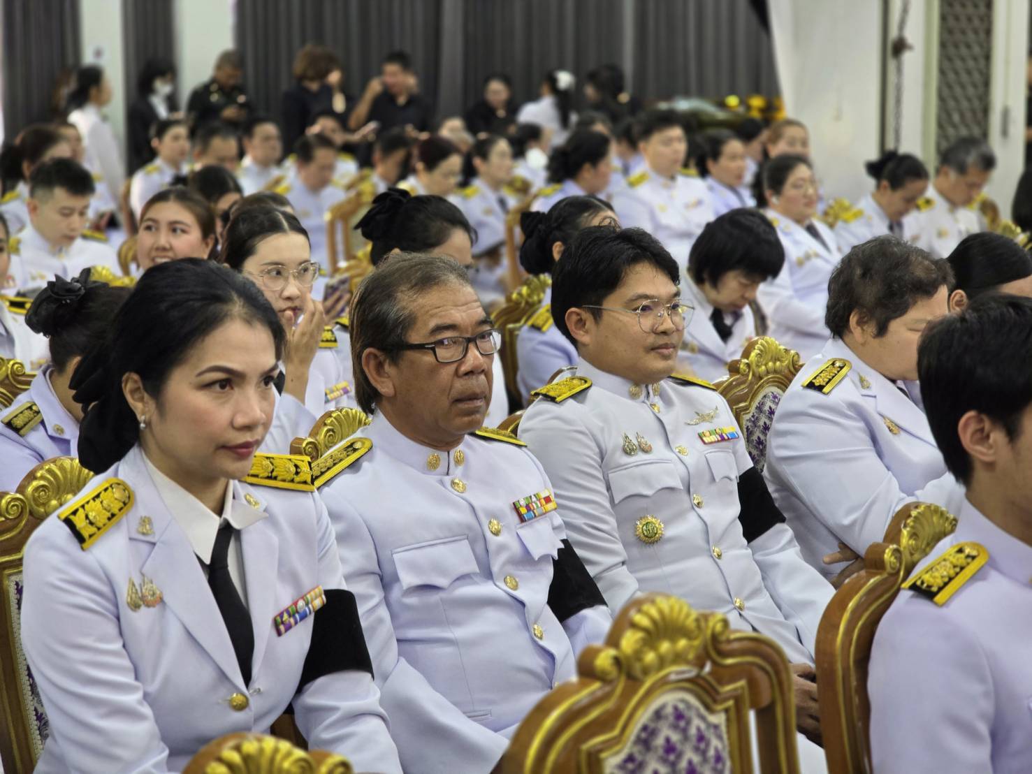 title - ส.ป.ก.เพชรบุรี ร่วมพิธีบําเพ็ญกุศลสตมวาร (๑๐๐ วัน) เพื่อถวายพระราชกุศลแด่ สมเด็จพระนางเจ้าสิริกิติ์ พระบรมราชินีนาถ พระบรมราชชนนีพันปีหลวง ณ วัดมหาธาตุ วรวิหาร อ.เมือง จ.เพชรบุรี